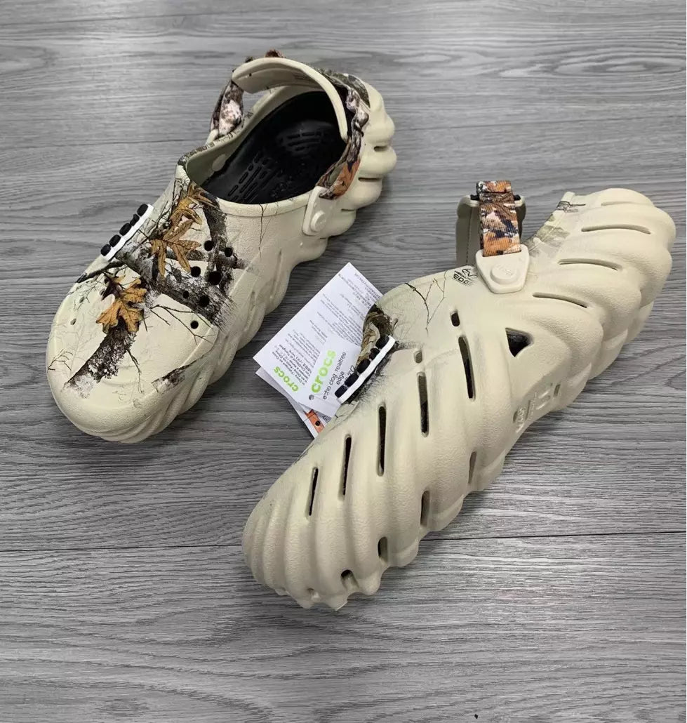 "Crocs Echo Clog Realtree Edge Camo Beige"