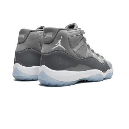 Retro "Cool Grey 2021"